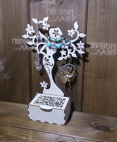 Шкатулка (дерево)